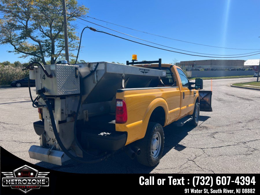 Used 2009 Ford F350 4x4 Regular Cab Super Duty image 7