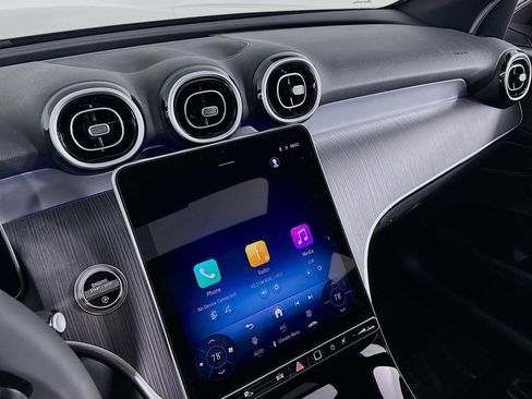 New 2026 Mercedes-Benz GLC 300 image 19