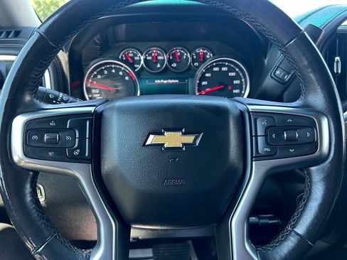 Used 2021 Chevrolet Silverado 1500 LT AWD/4WD image 13