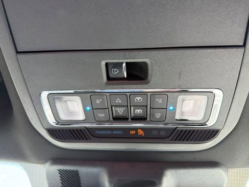 Used 2024 Ford F150 Lightning Lariat AWD/4WD image 45