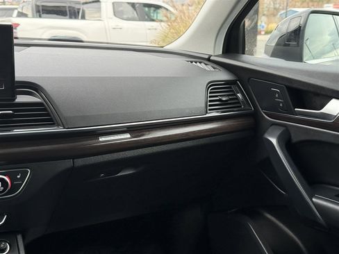 Used 2023 Audi Q5 2.0T Premium w/ Convenience Package image 29