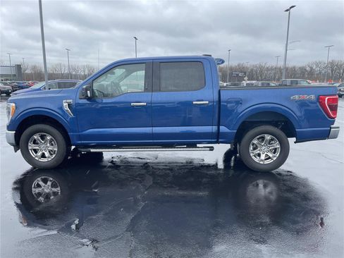 Used 2022 Ford F150 XLT w/ Equipment Group 302A High AWD/4WD image 2