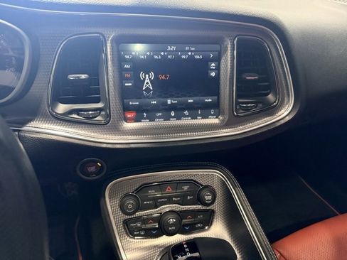 Used 2019 Dodge Challenger SRT Hellcat Redeye image 23