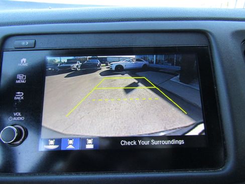 Used 2020 Honda HR-V Sport image 16