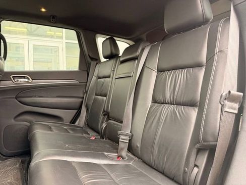 Used 2016 Jeep Grand Cherokee Limited AWD/4WD image 3