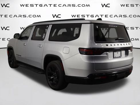 Used 2025 Jeep Wagoneer L Series II w/ Convenience Group I AWD/4WD image 59