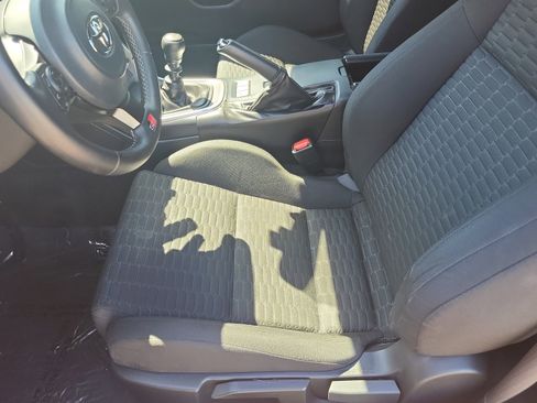 Used 2024 Toyota GR86 RWD image 18