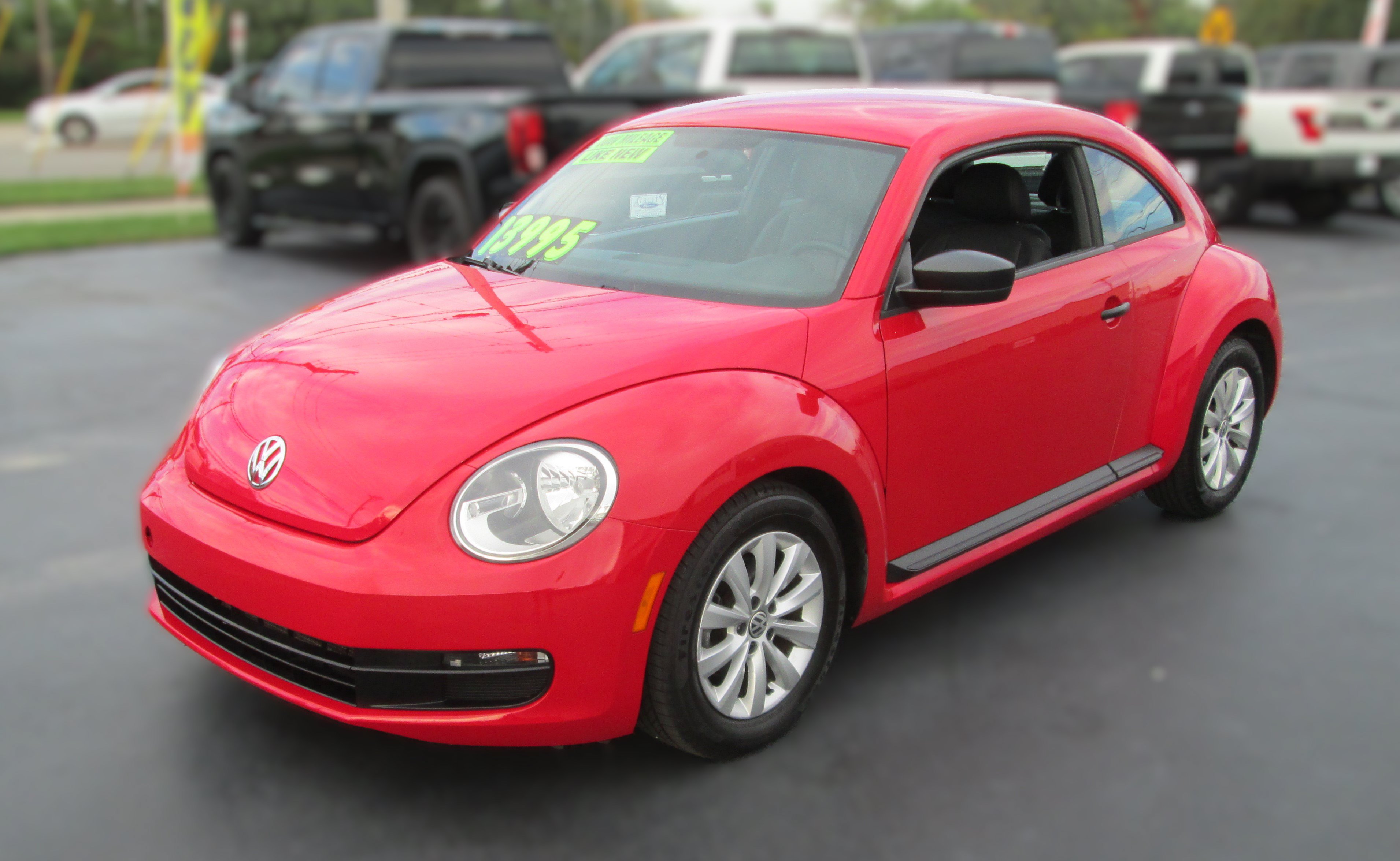 Used 2016 Volkswagen Beetle 1.8T S FWD image 2