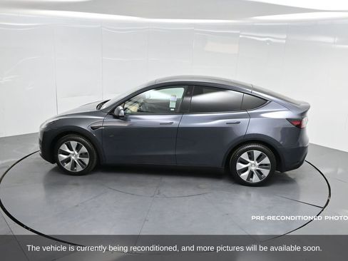 Used 2023 Tesla Model Y 2WD image 53