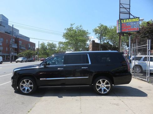 Used 2015 Cadillac Escalade ESV Premium AWD/4WD image 7