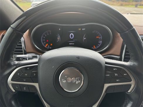 Certified 2020 Jeep Grand Cherokee Overland image 23