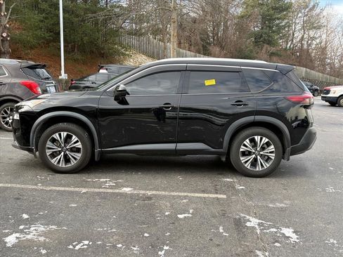 Used 2021 Nissan Rogue SV w/ Premium Package image 4