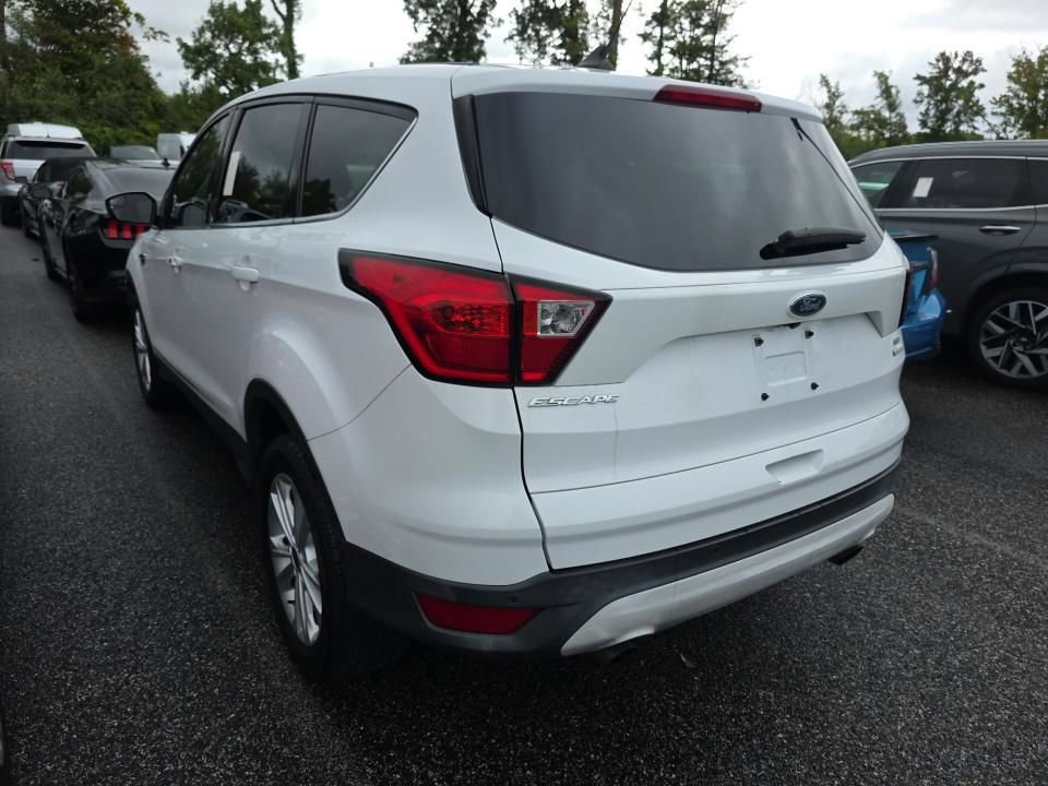 Used 2019 Ford Escape SE FWD image 8