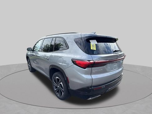 Used 2026 Buick Enclave Sport Touring AWD/4WD image 9