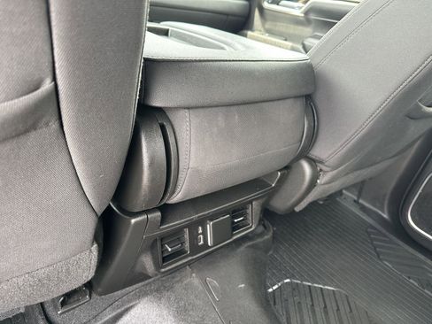 Used 2022 Chevrolet Silverado 1500 RST AWD/4WD image 13