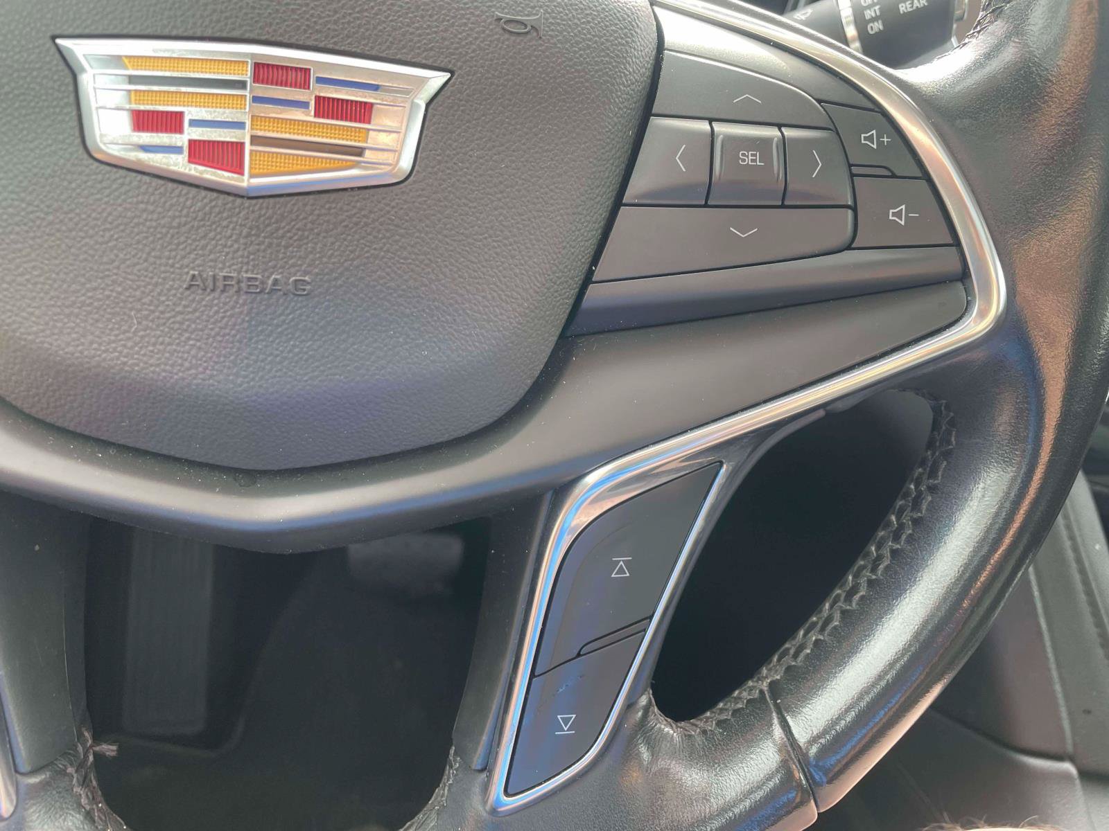 Used 2019 Cadillac XT5 Luxury FWD image 19