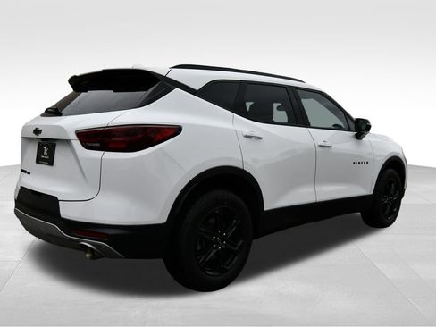 Used 2024 Chevrolet Blazer RS w/ Driver Confidence II Package FWD image 8