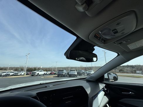 New 2026 Chevrolet Trax LT image 20