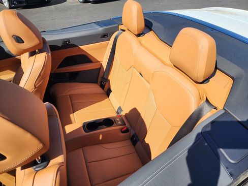 Used 2022 BMW 430i Convertible w/ M Sport Package image 19