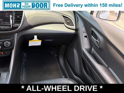 Used 2022 Chevrolet Trax LT w/ Driver Confidence Package AWD/4WD image 27