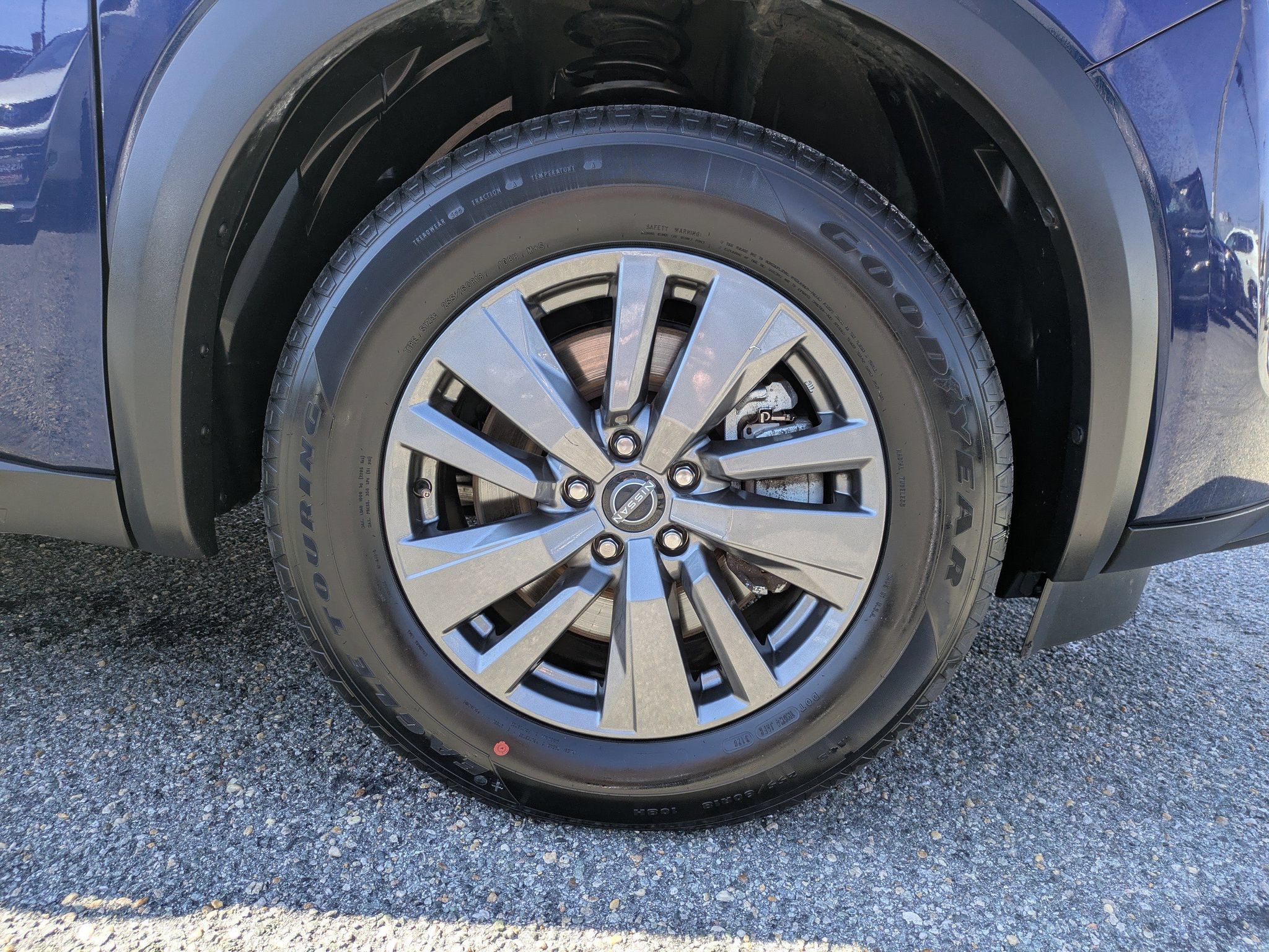 Certified 2024 Nissan Pathfinder SV FWD image 12