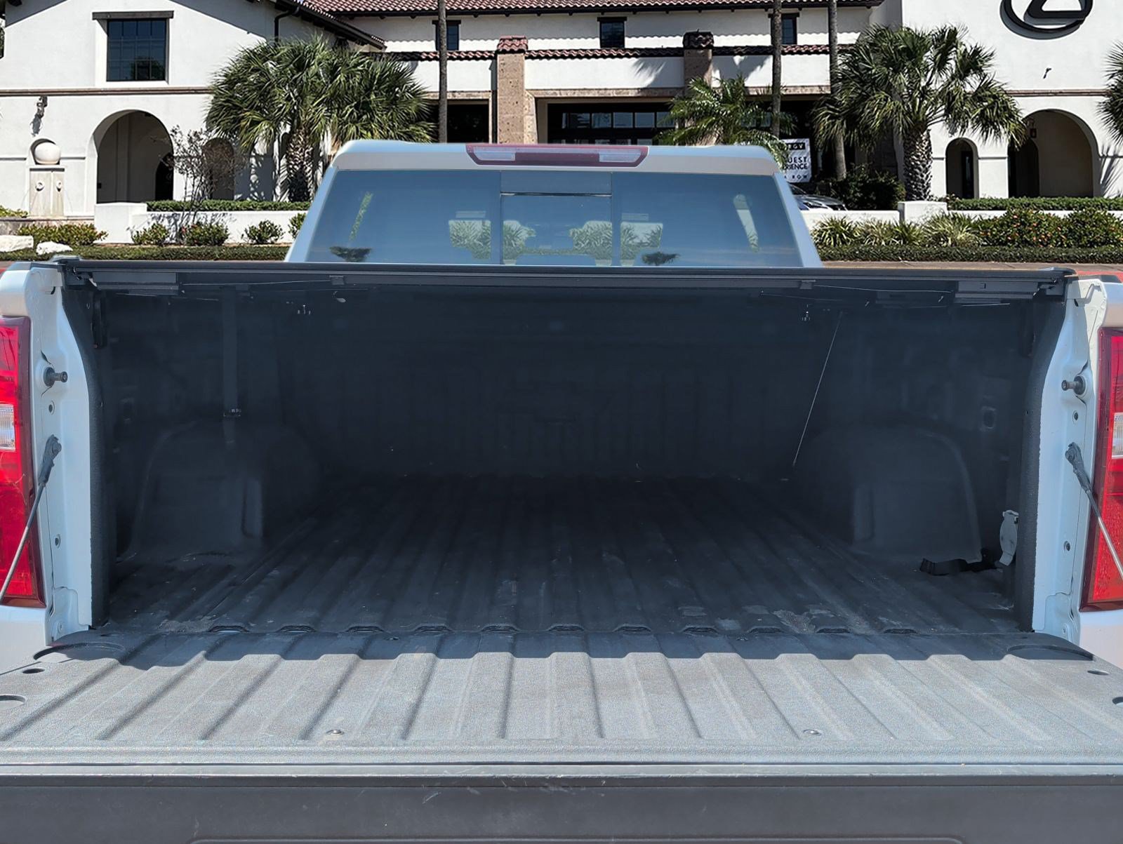 Used 2022 Chevrolet Silverado 1500 LTZ AWD/4WD image 26