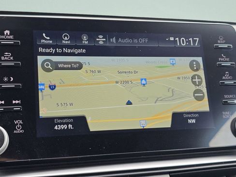 Used 2022 Honda Accord Touring image 9