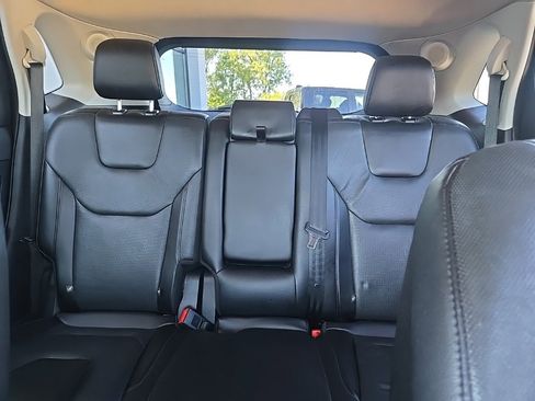 Used 2022 Ford Edge Titanium w/ Equipment Group 301A image 38