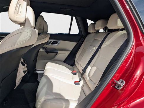 New 2026 Mercedes-Benz GLC 300 4MATIC image 14