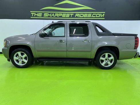 Used 2007 Chevrolet Avalanche LTZ w/ LTZ Preferred Equipment Group AWD/4WD image 6