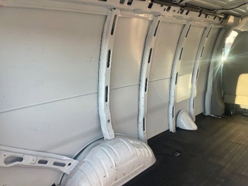 Used 2021 Chevrolet Express 2500 w/ Driver Convenience Package image 14