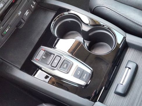 Used 2017 Honda Pilot Elite image 21