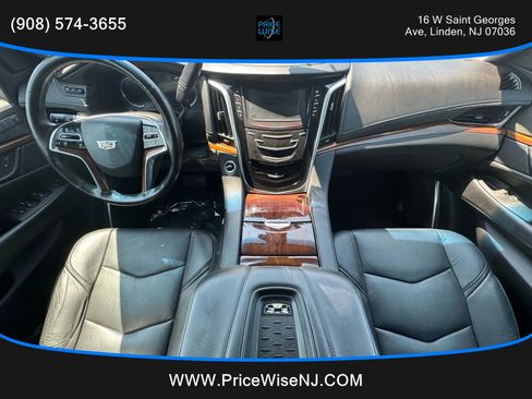 Used 2019 Cadillac Escalade ESV Premium Luxury image 18