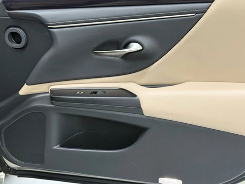 Used 2020 Lexus ES 350 w/ Premium Package image 45