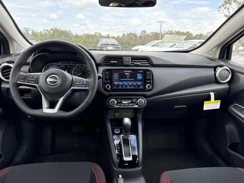 New 2025 Nissan Versa SR w/ Trunk Package image 14