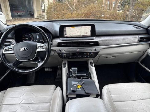 Used 2020 Kia Telluride SX w/ SX Prestige Package image 63