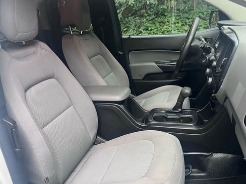 Used 2016 GMC Canyon 4x4 Extended Cab w/ Convenience Package image 9