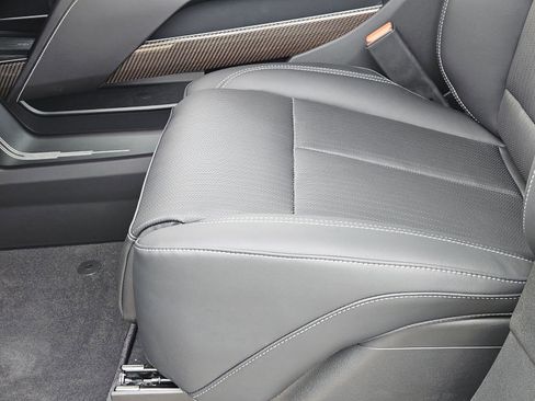 New 2026 Cadillac Vistiq Luxury image 24