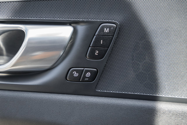 Certified 2026 Volvo XC60 B5 Plus AWD/4WD image 41