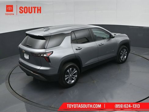 Used 2025 Chevrolet Equinox LT AWD/4WD image 45