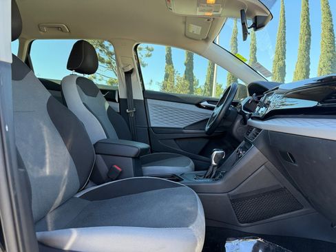 Used 2022 Volkswagen Taos S w/ IQ Drive S Package image 17