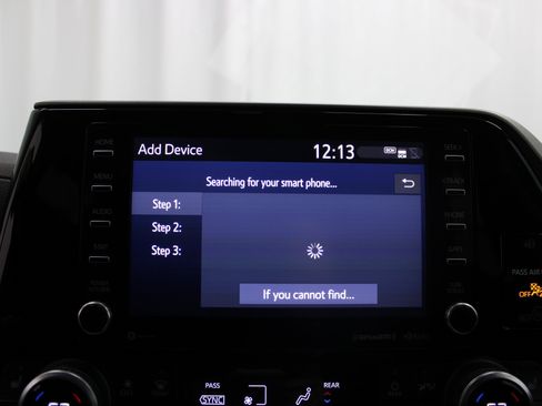 Used 2021 Toyota Highlander XLE image 43