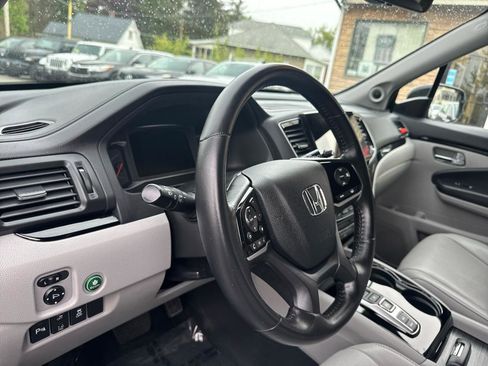 Used 2019 Honda Pilot Touring image 24