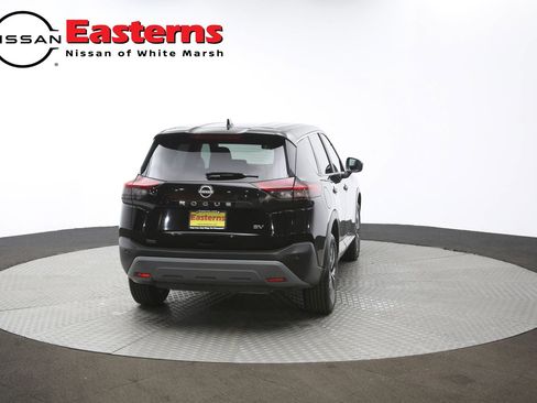 Used 2023 Nissan Rogue SV image 37