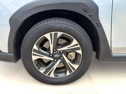 Used 2025 Subaru Crosstrek 2.5i Premium AWD/4WD image 12
