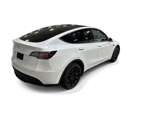 Certified 2023 Tesla Model Y Long Range AWD/4WD image 6
