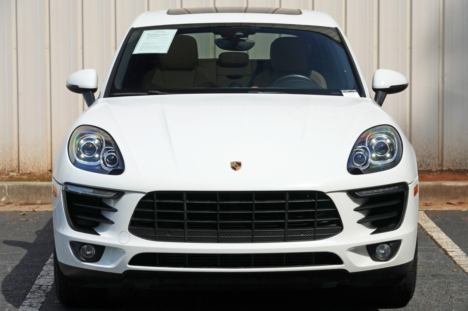 Used 2018 Porsche Macan AWD/4WD image 46