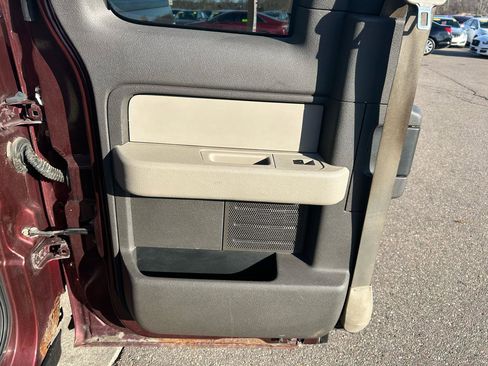 Used 2010 Ford F150 XLT image 13