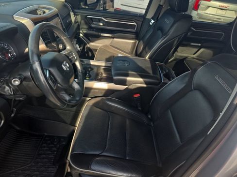 Used 2022 RAM 1500 Laramie AWD/4WD image 8