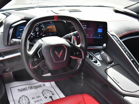 Used 2024 Chevrolet Corvette Stingray Convertible w/ 1LT image 21